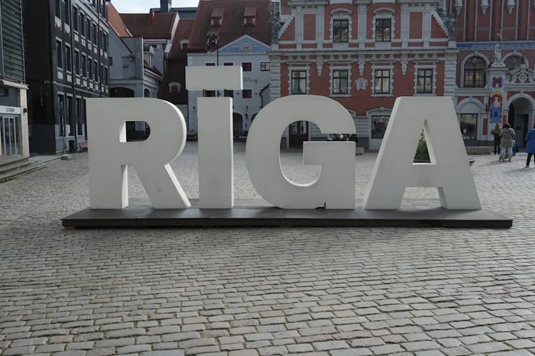 Rīgā 1. septembrī: skolēna biļetes un maršruta pārbaude